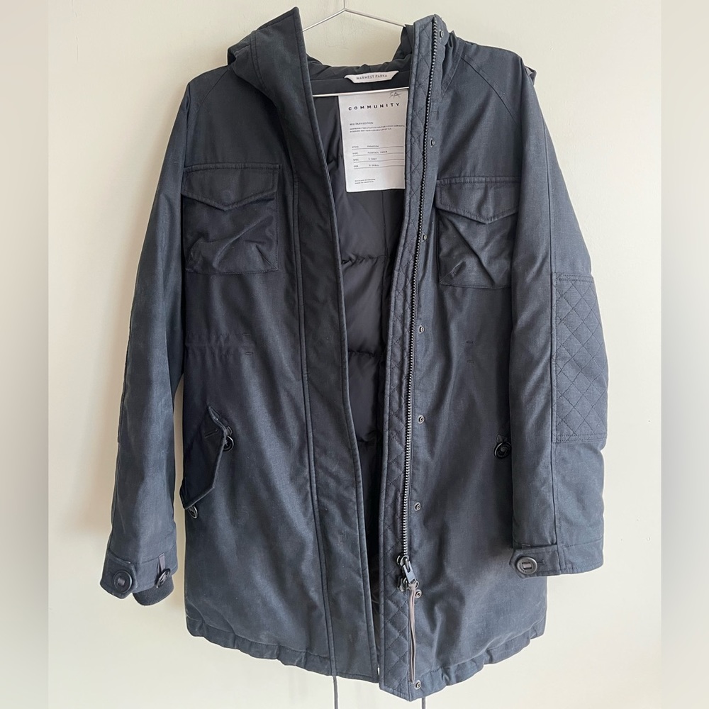 Aritzia Community Warmest Paradigm Parka - Gem